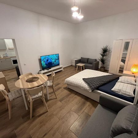 Paris Apartments Катовице Экстерьер фото